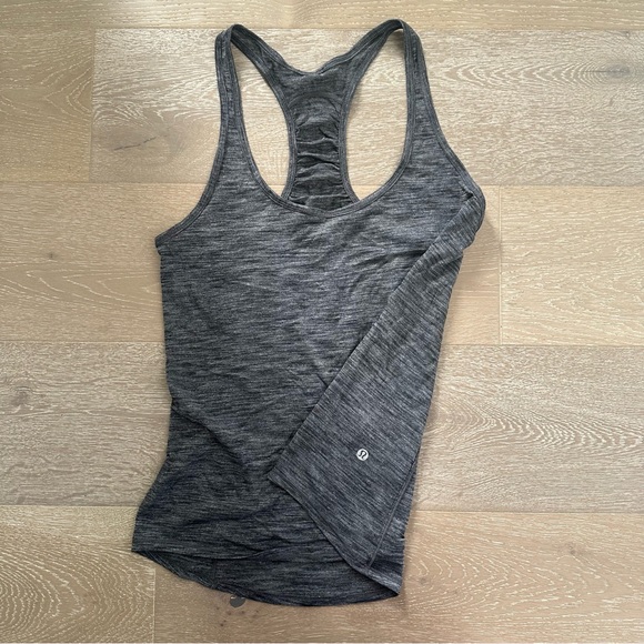 Lululemon tank - Picture 3 of 3